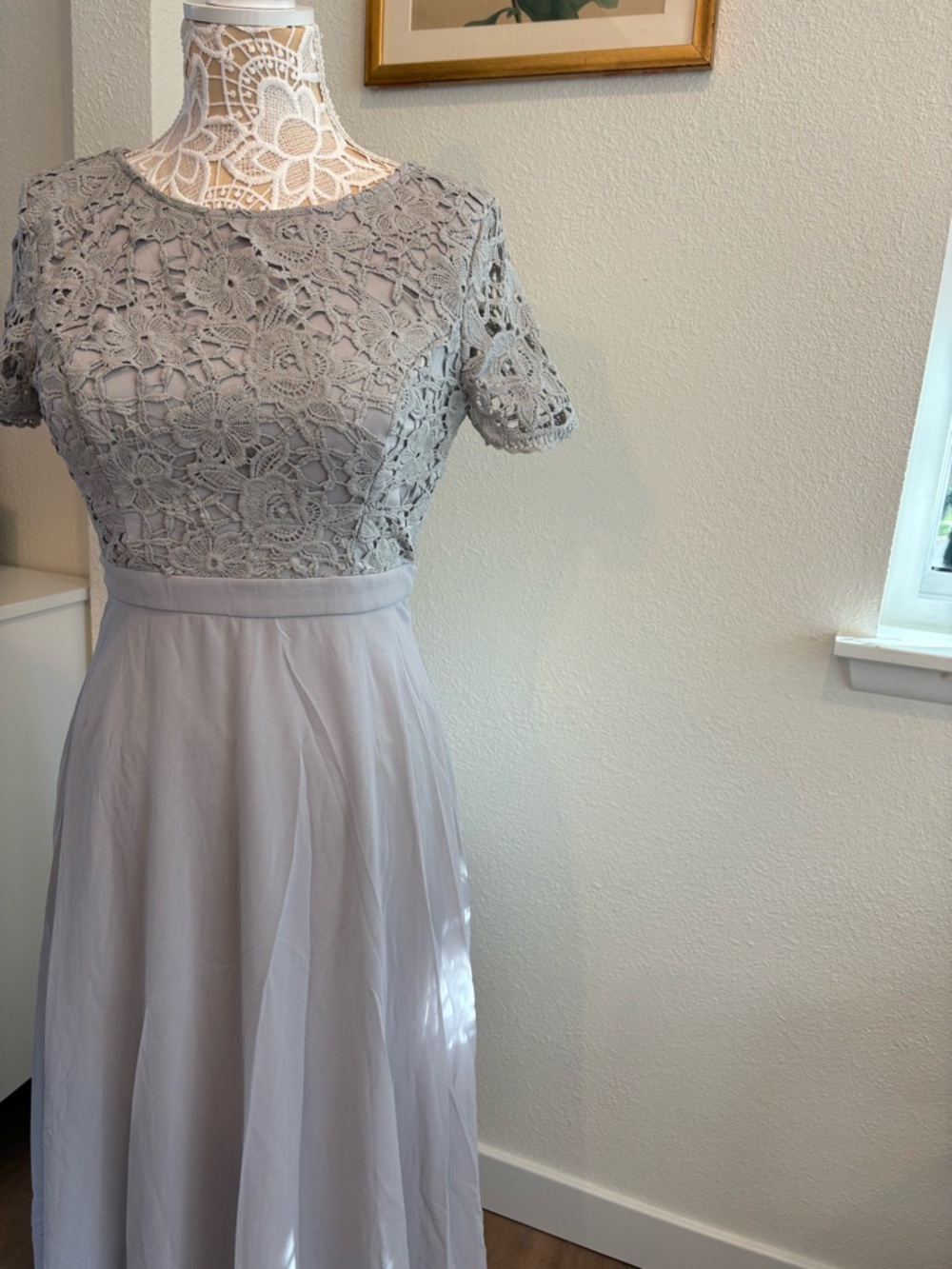 Elegant Lace Bodice Short Sleeve Formal Dress